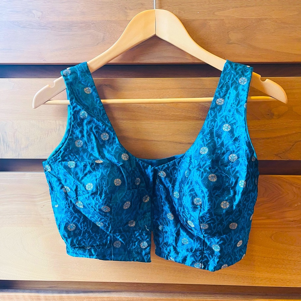 Handmade (artisan) in Mumbai, sari blouse or crop top